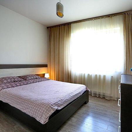 Appartamento Bloc Izvor Piteşti Esterno foto