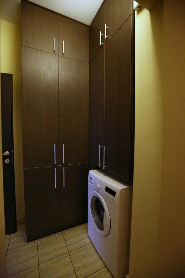 Appartamento Bloc Izvor Piteşti Esterno foto
